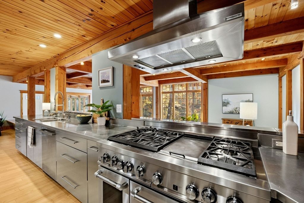 Interior, Kitchen, Recessed Lighting, Stainless Steel Appliances, Wooden Beams, Wooden Ceilings, Wood Texture Flooring