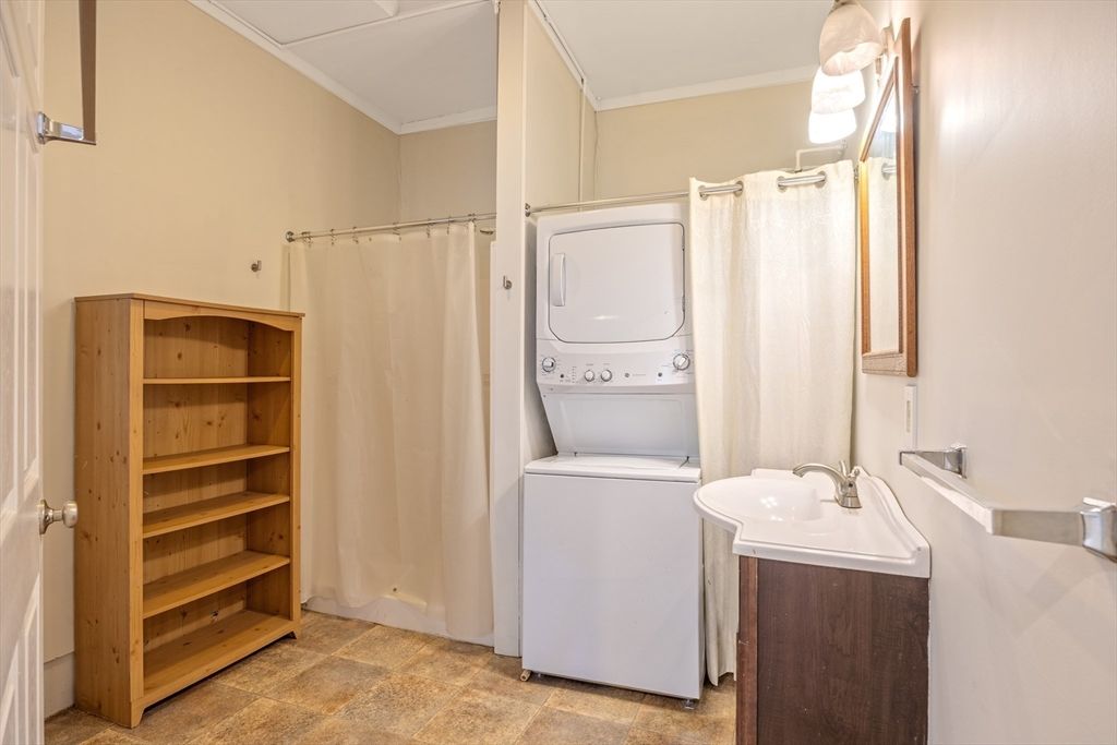 Interior, Utility Closets, Washer