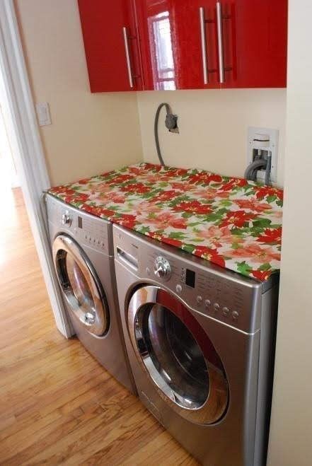 Interior, Washer, Wood Texture Flooring