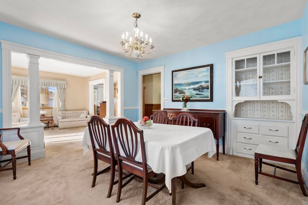 Chandelier, Dining room, Interior