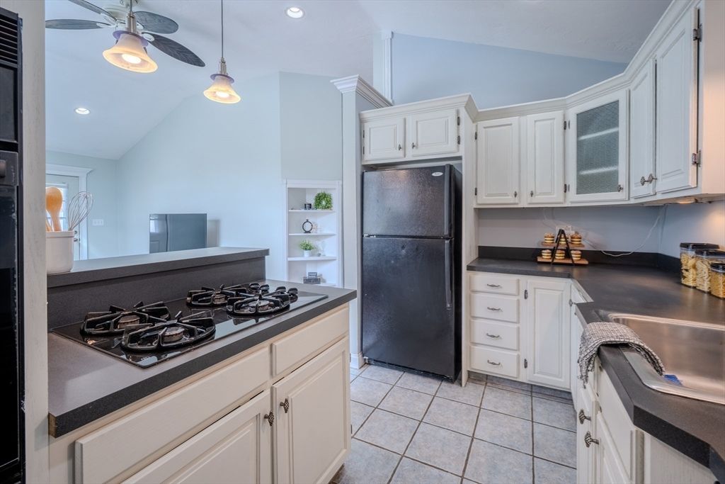 Interior, Kitchen, Pendant Lights, Recessed Lighting