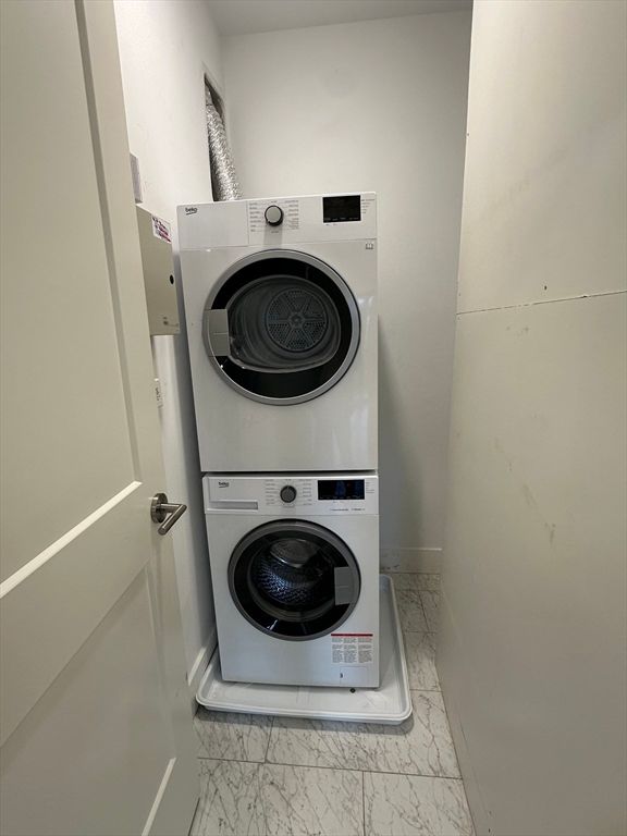 Interior, Marble, Utility Closets, Washer