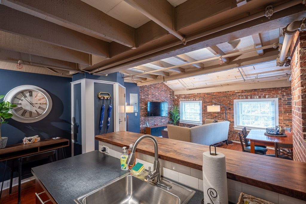Dining room, Interior, Kitchen, Stone Walls