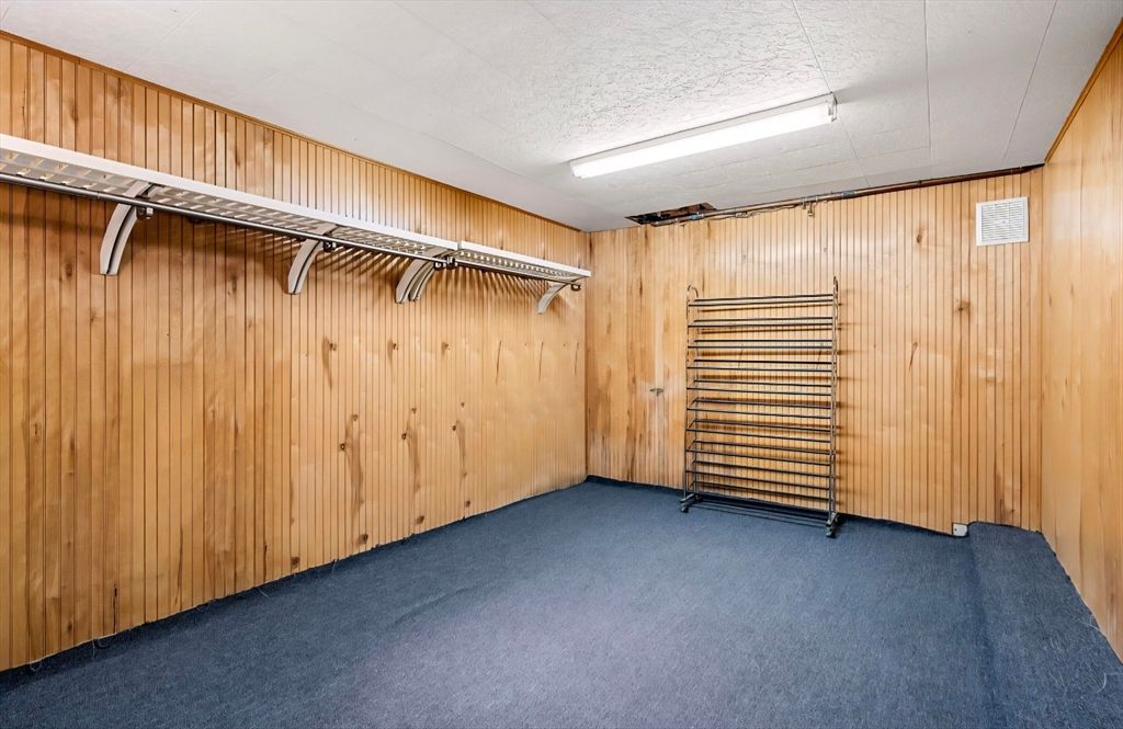 Empty room, Interior, Walk-in Closets, Wooden Walls