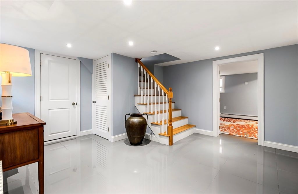 Interior, Recessed Lighting