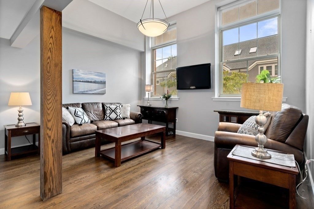 Interior, Living room, Pendant Lights, Wood Texture Flooring