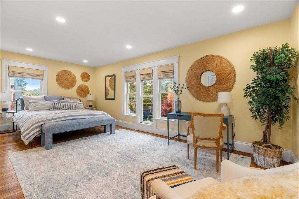 Bedroom, Home Office, Interior, Recessed Lighting, Wood Texture Flooring