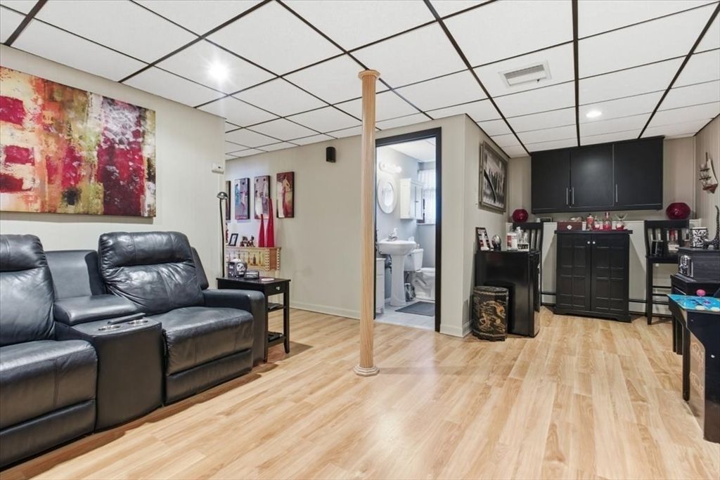 Bathroom, Home Theatre Room, Interior, Recessed Lighting, Wood Texture Flooring