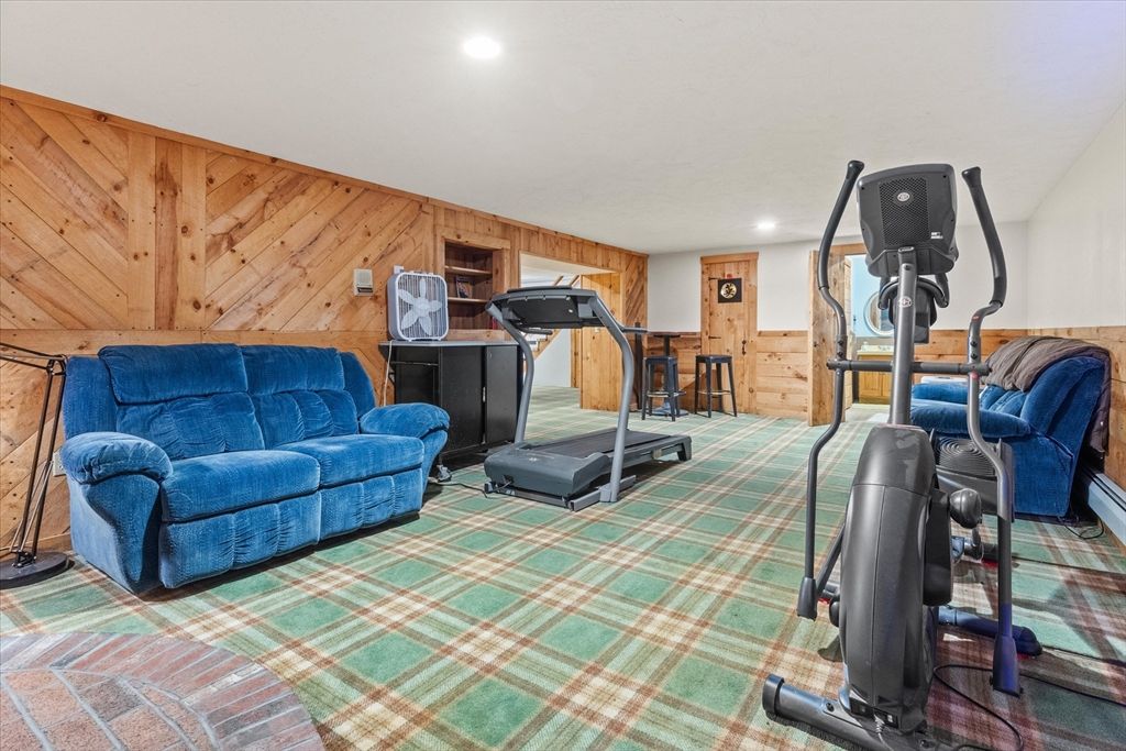 Fitness Equipment, Interior, Recessed Lighting, Wooden Walls