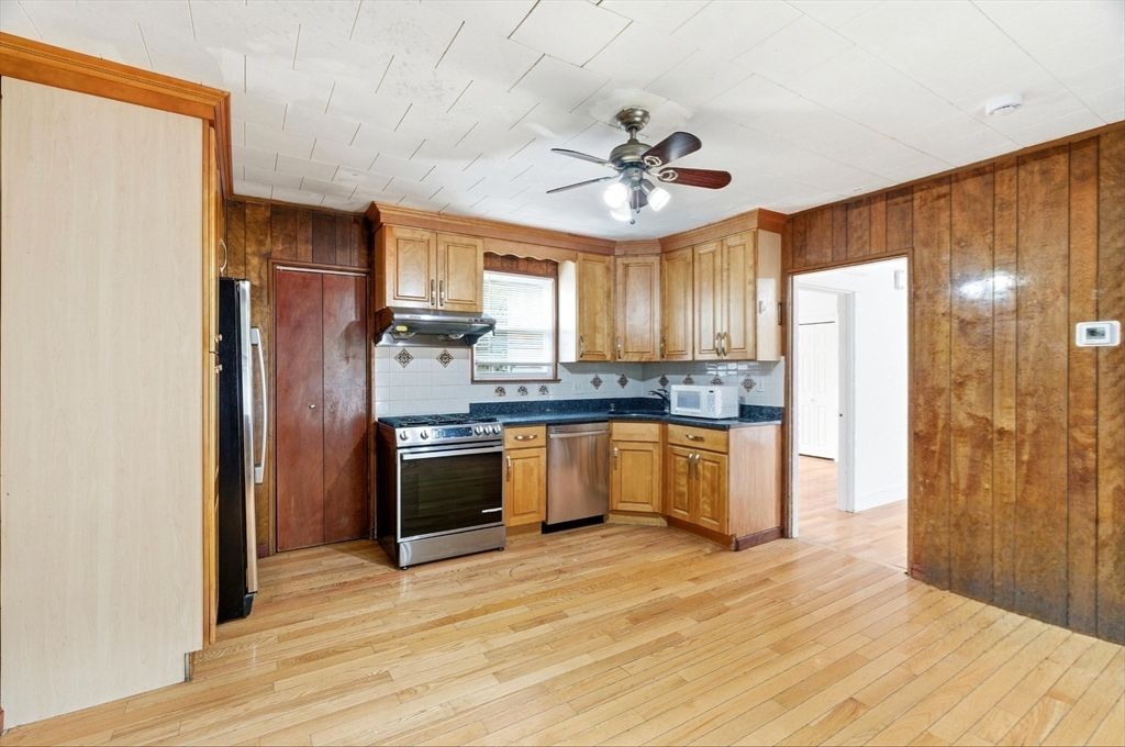 Interior, Kitchen, Stainless Steel Appliances, Wood Texture Flooring, Wooden Walls