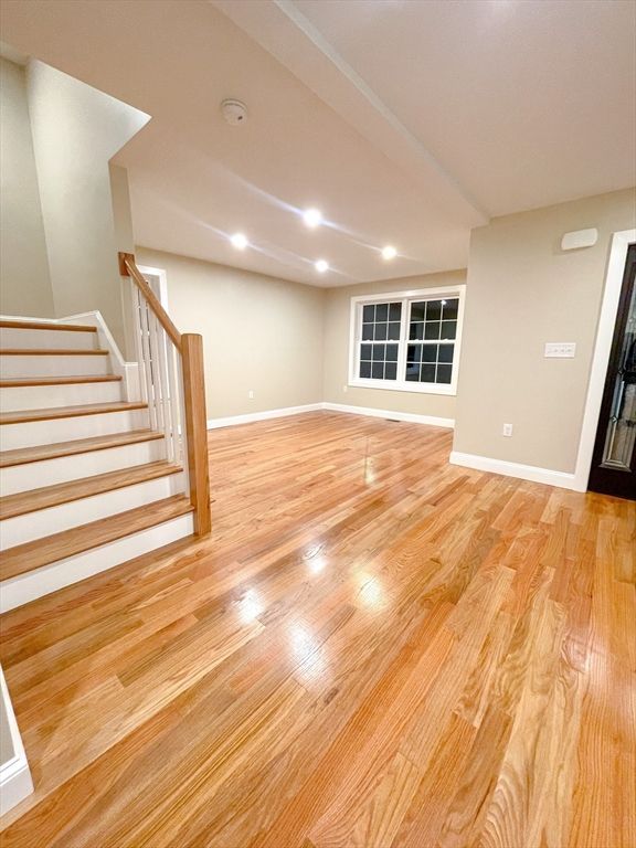 Empty room, Interior, Recessed Lighting, Wood Texture Flooring
