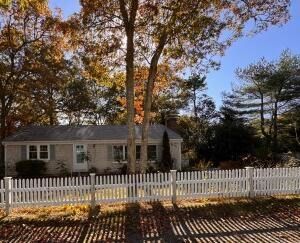 Exterior, Facade, Cape Cod