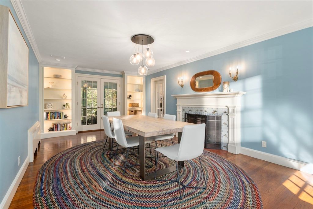 Dining room, Fireplace, Interior, Pendant Lights, Recessed Lighting, Wood Texture Flooring