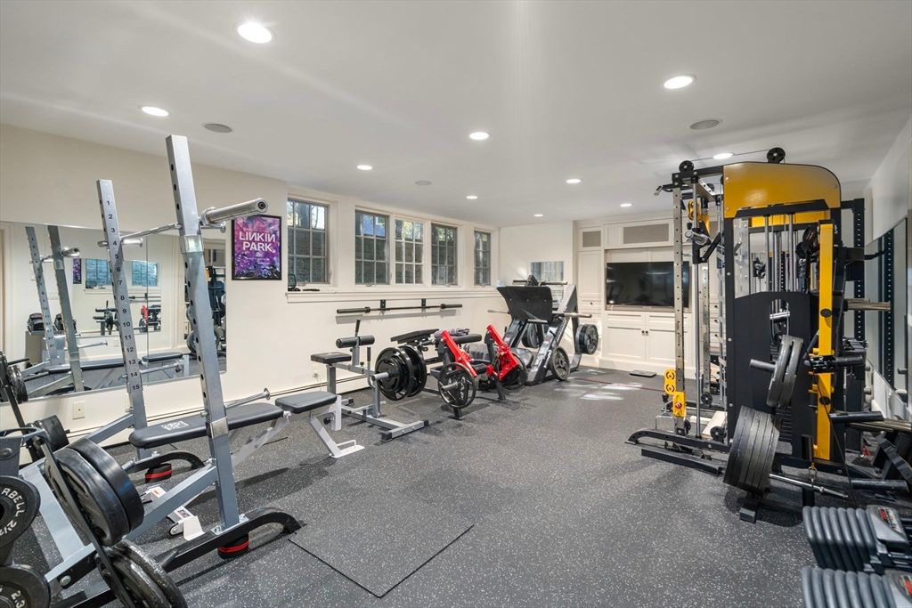 Fitness Equipment, Interior, Recessed Lighting