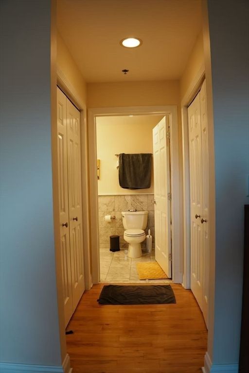 Bathroom, Interior, Recessed Lighting, Wood Texture Flooring