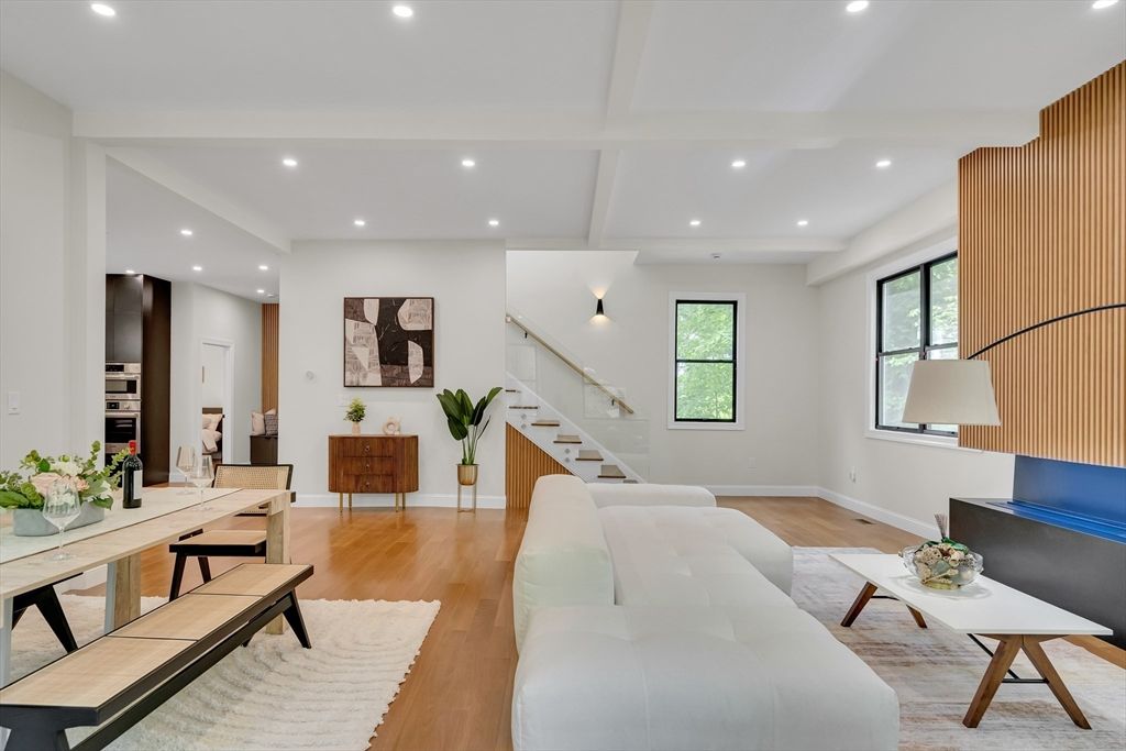 Interior, Living room, Recessed Lighting, Wood Texture Flooring