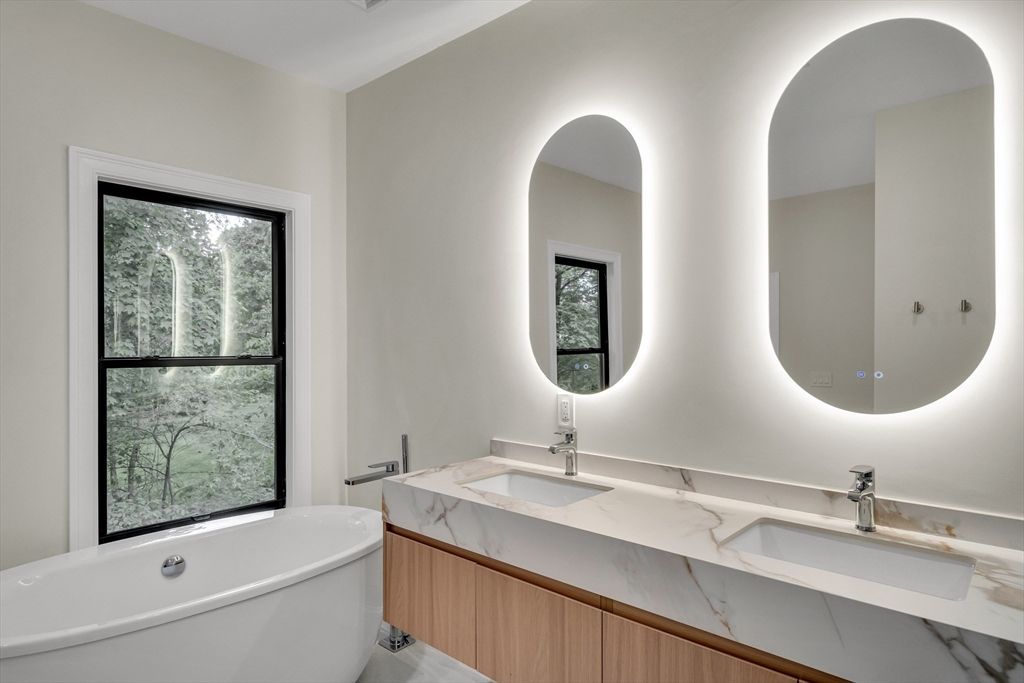 Bathroom, Dual Sink Vanities, Free Standing Baths, Interior