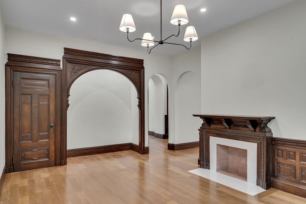 Chandelier, Fireplace, Interior, Recessed Lighting, Wood Texture Flooring