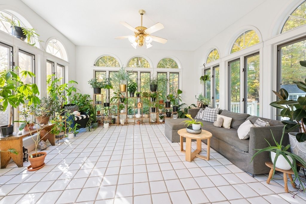 Interior, Living room, Sun Room