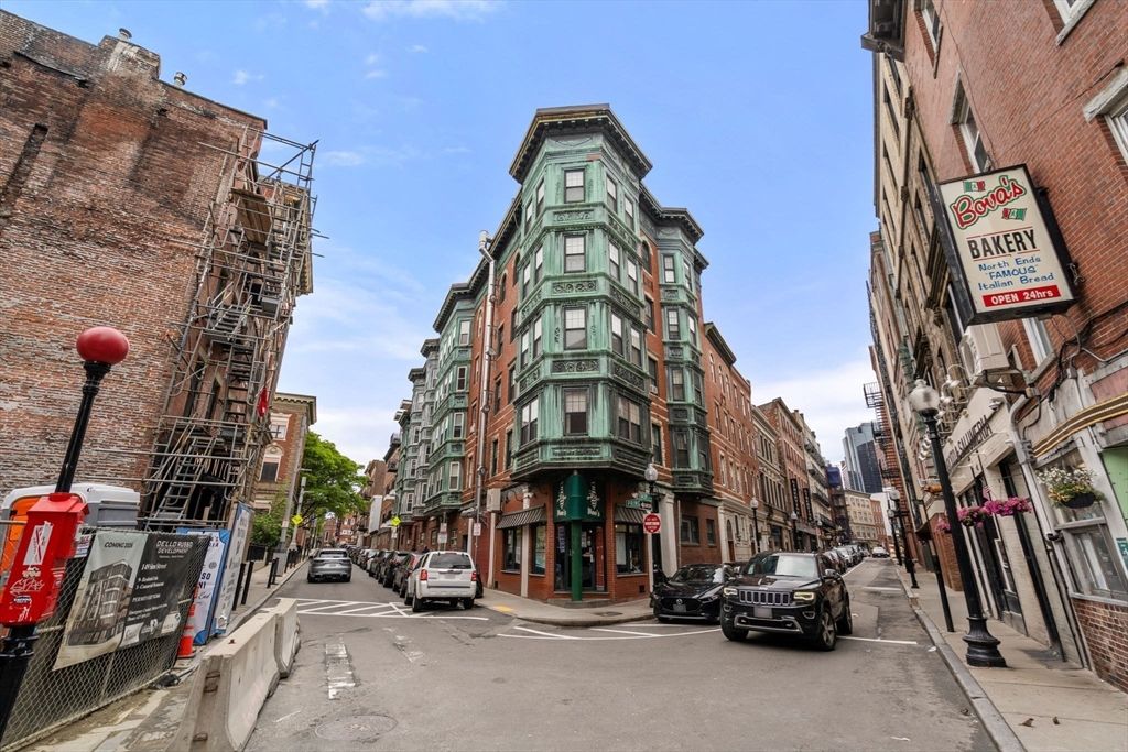 Exterior, Facade, Condo Building