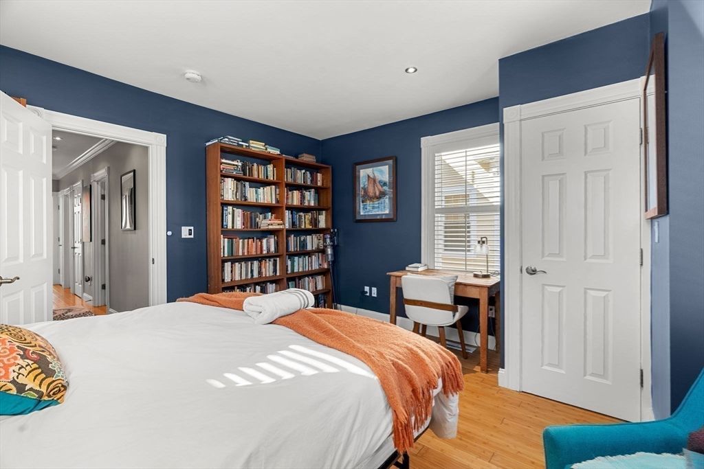 Bedroom, Home Office, Interior, Recessed Lighting, Wood Texture Flooring