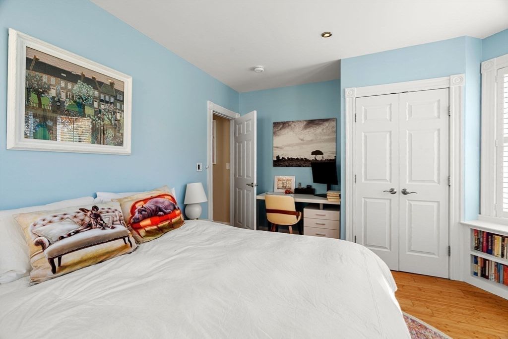 Bedroom, Home Office, Interior, Recessed Lighting, Wood Texture Flooring