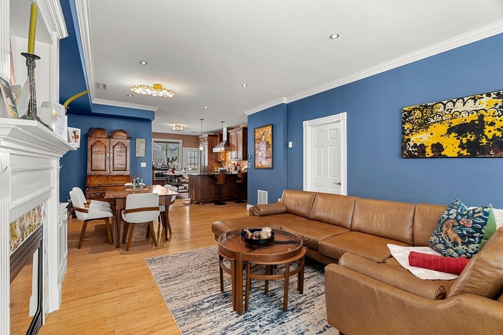 Dining room, Interior, Kitchen, Living room, Pendant Lights, Recessed Lighting, Wood Texture Flooring