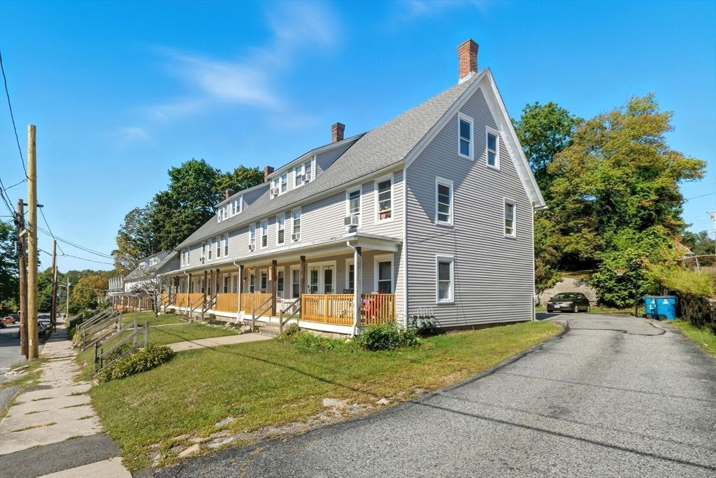 Backyard, Exterior, Facade, Queen Anne Victorian
