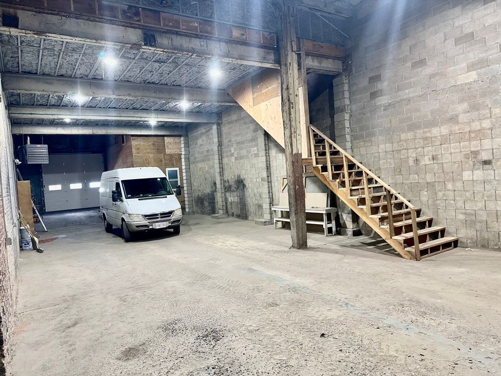 Garage, Interior, Stone Walls
