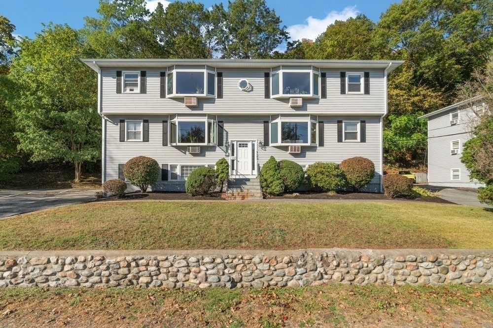 Exterior, Facade, Georgian