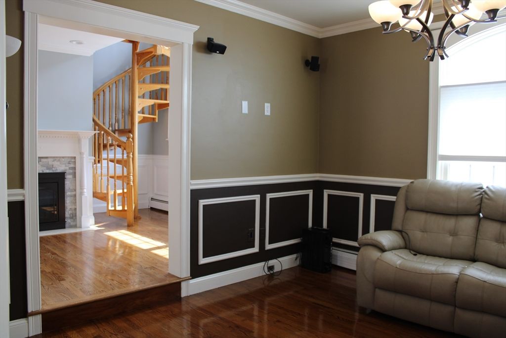 Chandelier, Fireplace, Interior, Wood Texture Flooring