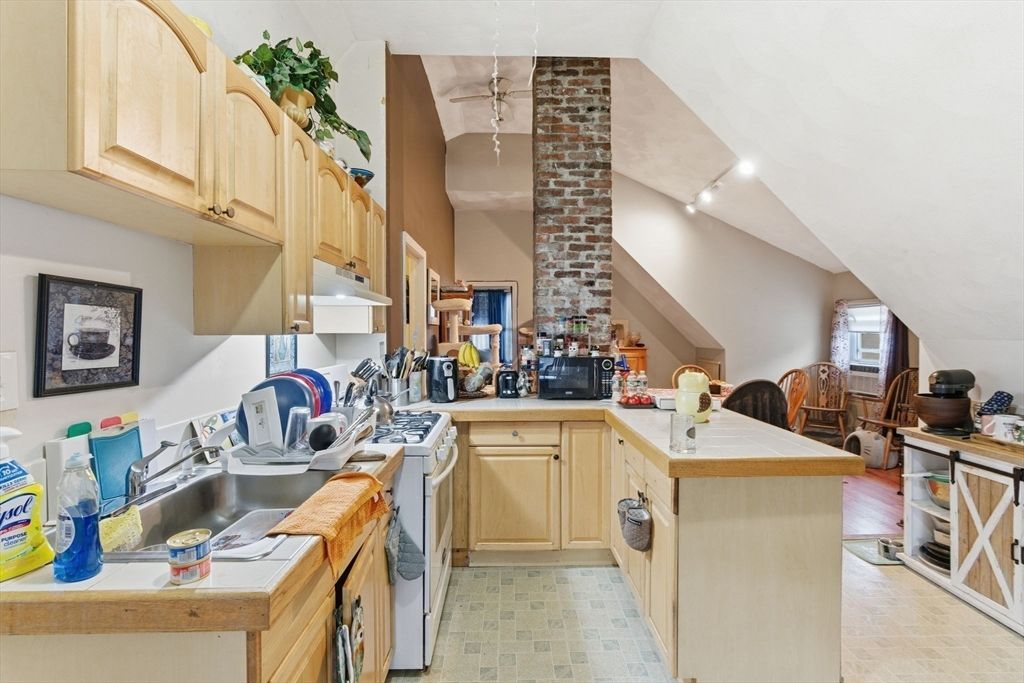 Interior, Kitchen, Tile Countertops