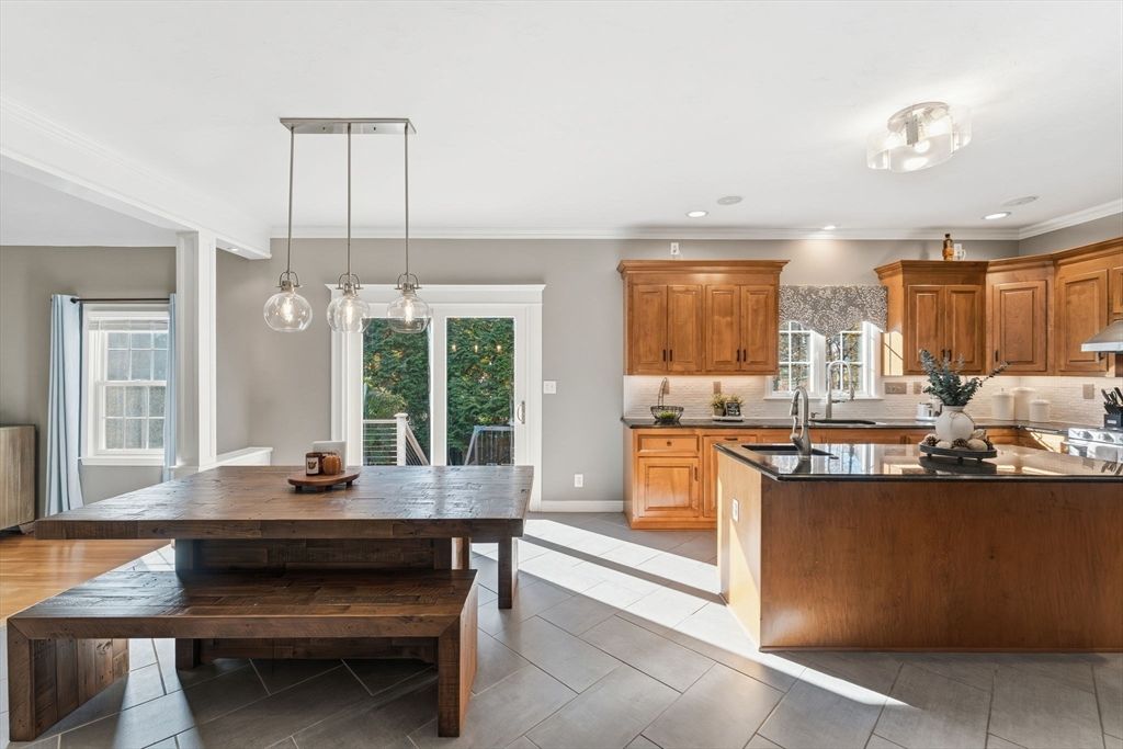 Dining room, Interior, Kitchen, Pendant Lights, Recessed Lighting