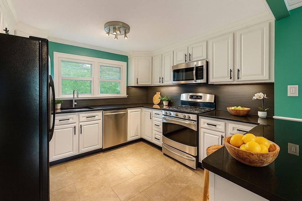 Interior, Kitchen, Stainless Steel Appliances