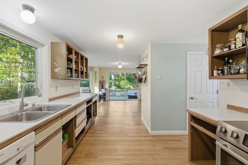 Interior, Kitchen, Wood Texture Flooring