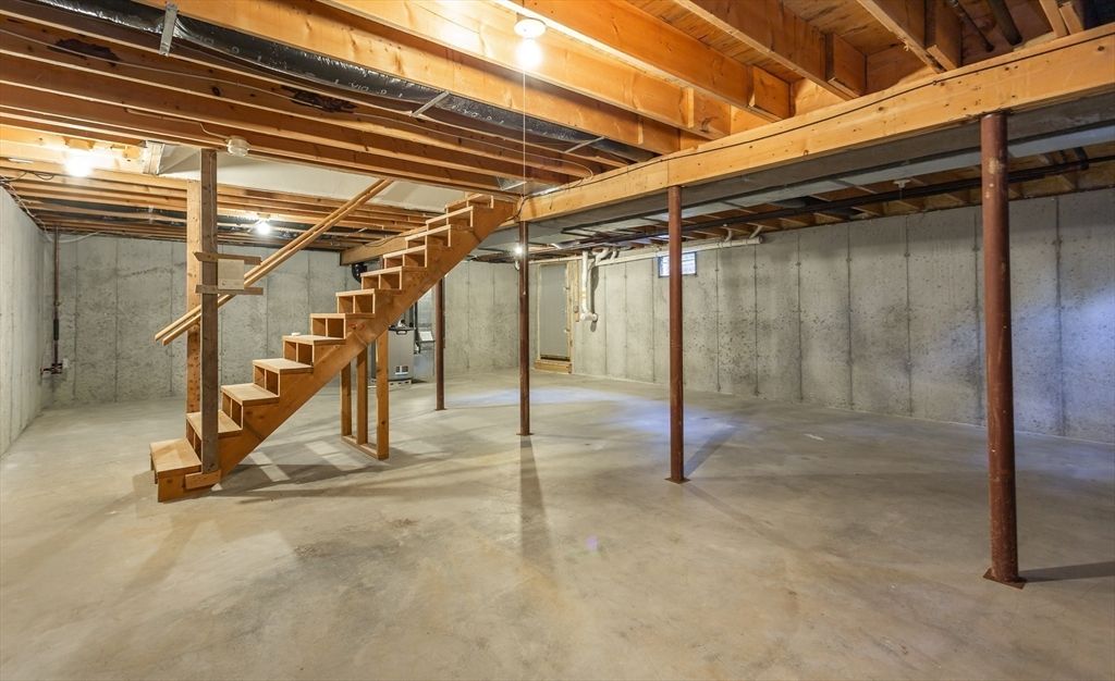 Interior, Wooden Beams