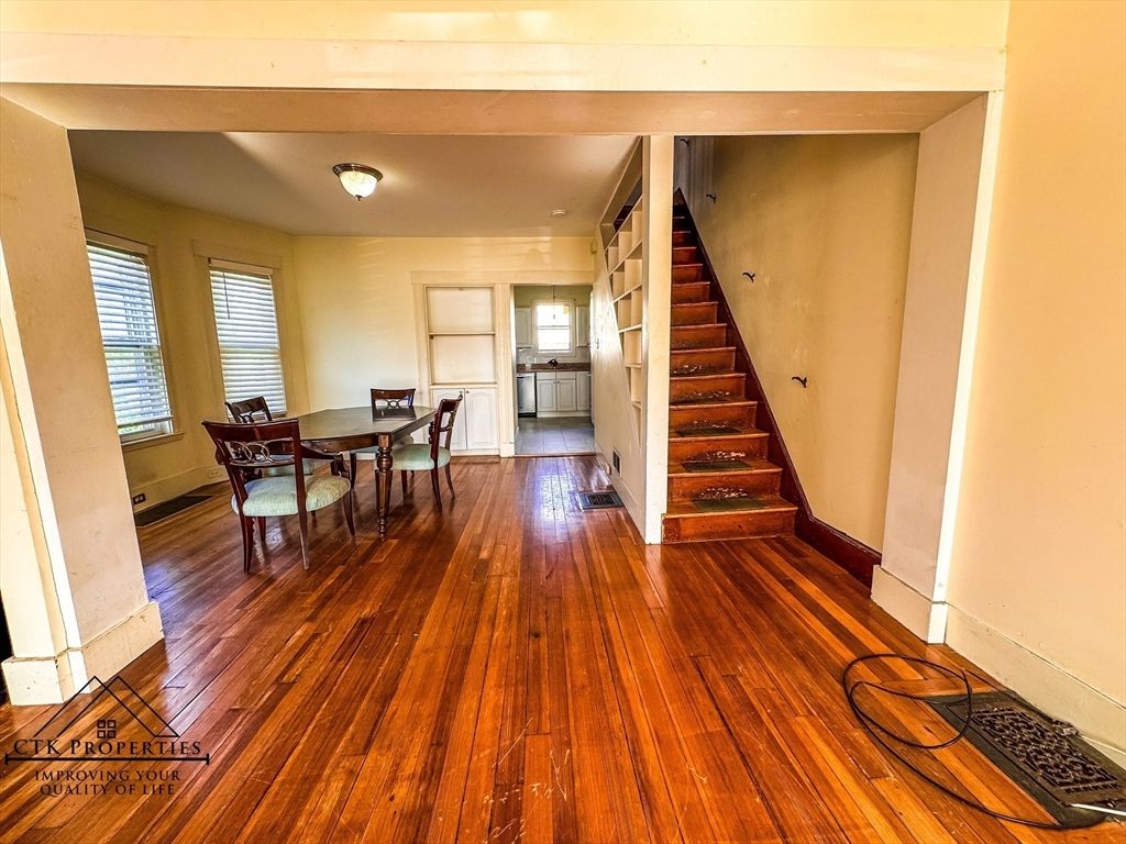 Dining room, Interior, Wood Texture Flooring