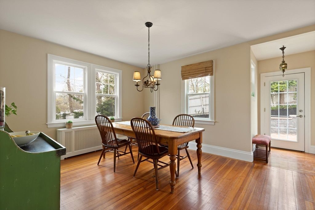 Chandelier, Dining room, Interior, Pendant Lights, Wood Texture Flooring