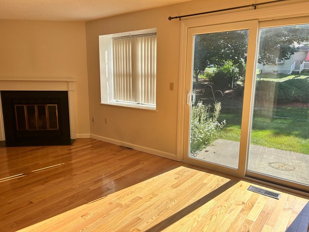 Empty room, Fireplace, Interior, Wood Texture Flooring