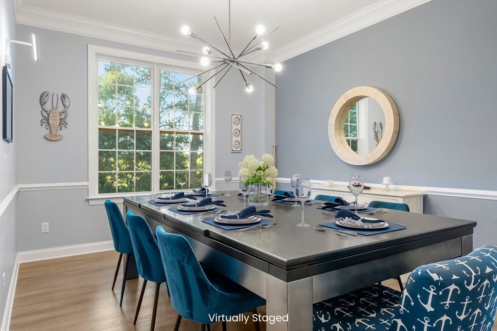 Interior, Pendant Lights, Recessed Lighting, Wood Texture Flooring