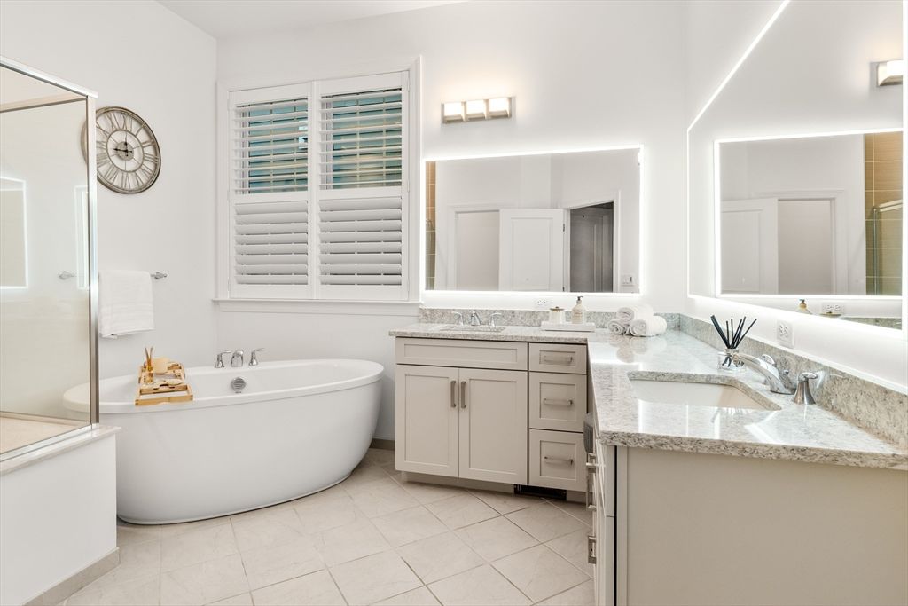 Bathroom, Dual Sink Vanities, Free Standing Baths, Interior