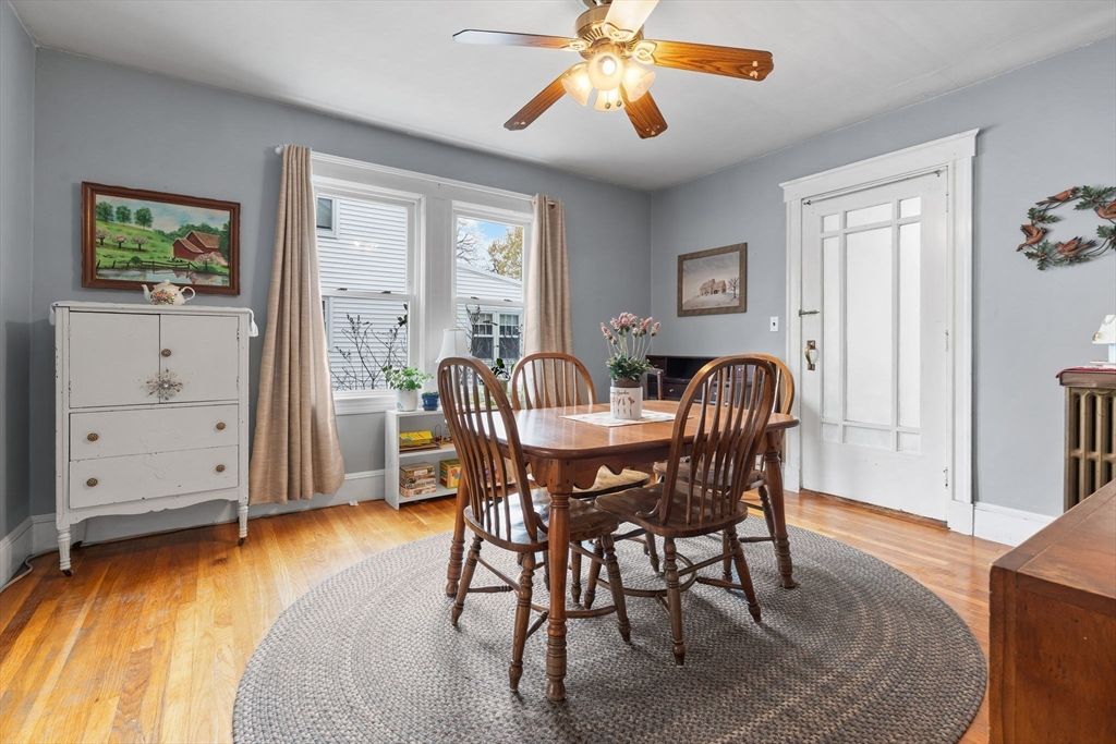 Dining room, Interior, Wood Texture Flooring