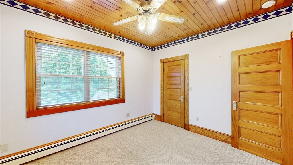Empty room, Interior, Recessed Lighting, Wooden Ceilings