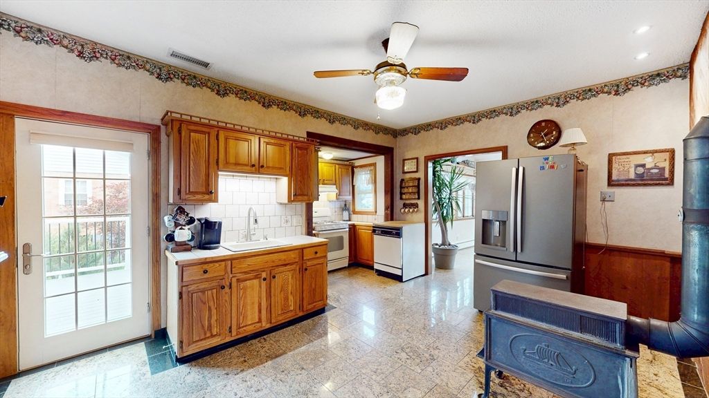 Interior, Kitchen, Recessed Lighting