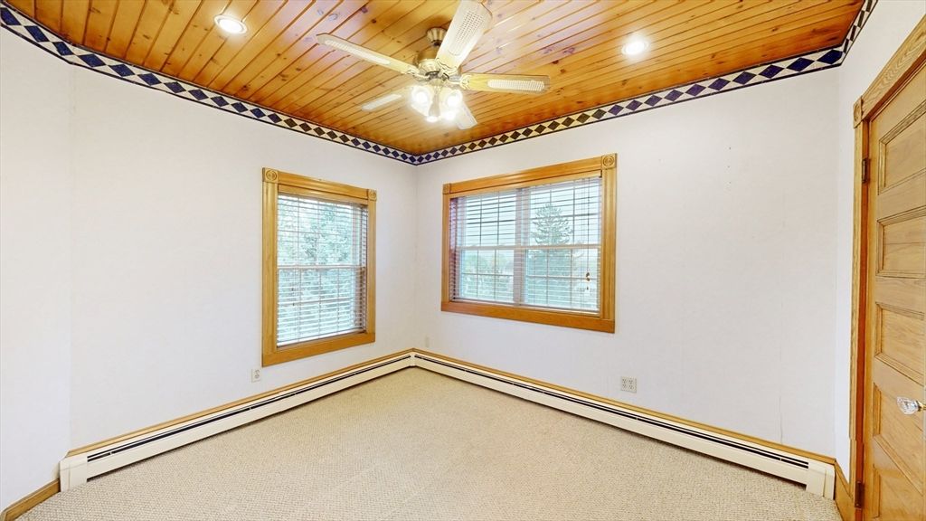 Empty room, Interior, Recessed Lighting, Wooden Ceilings
