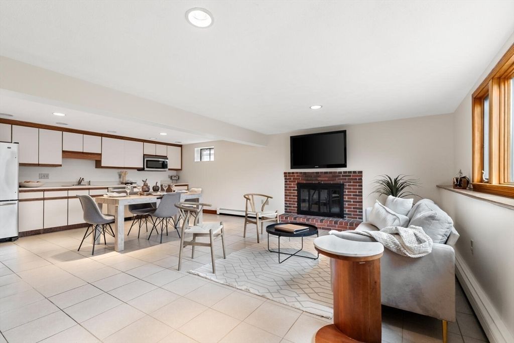 Dining room, Fireplace, Interior, Kitchen, Living room, Recessed Lighting