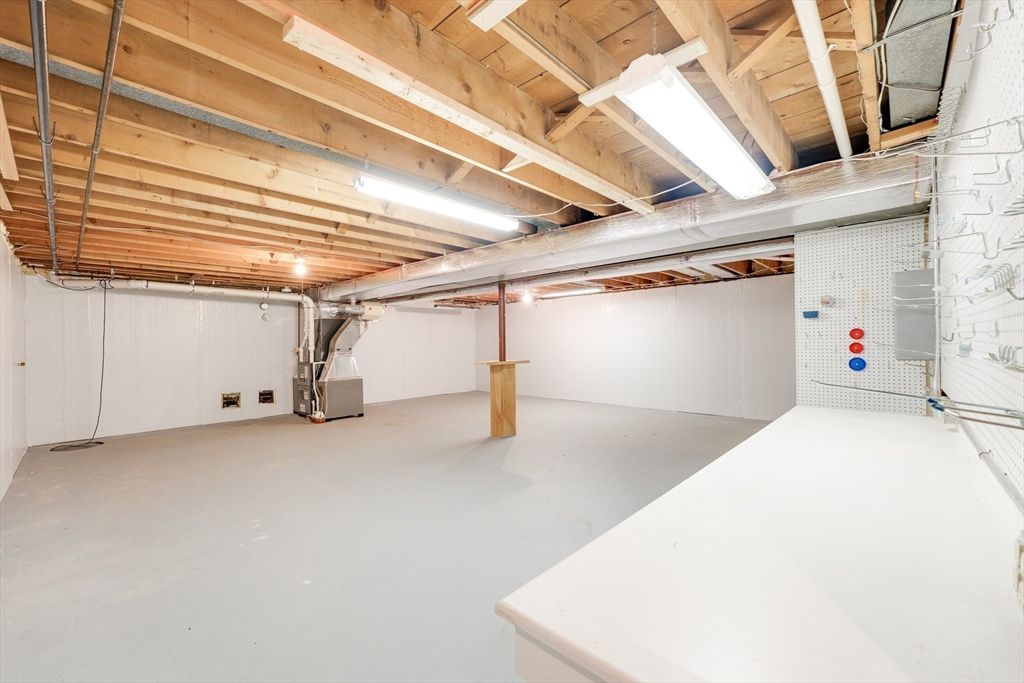Garage, Interior, Wooden Beams, Wooden Ceilings