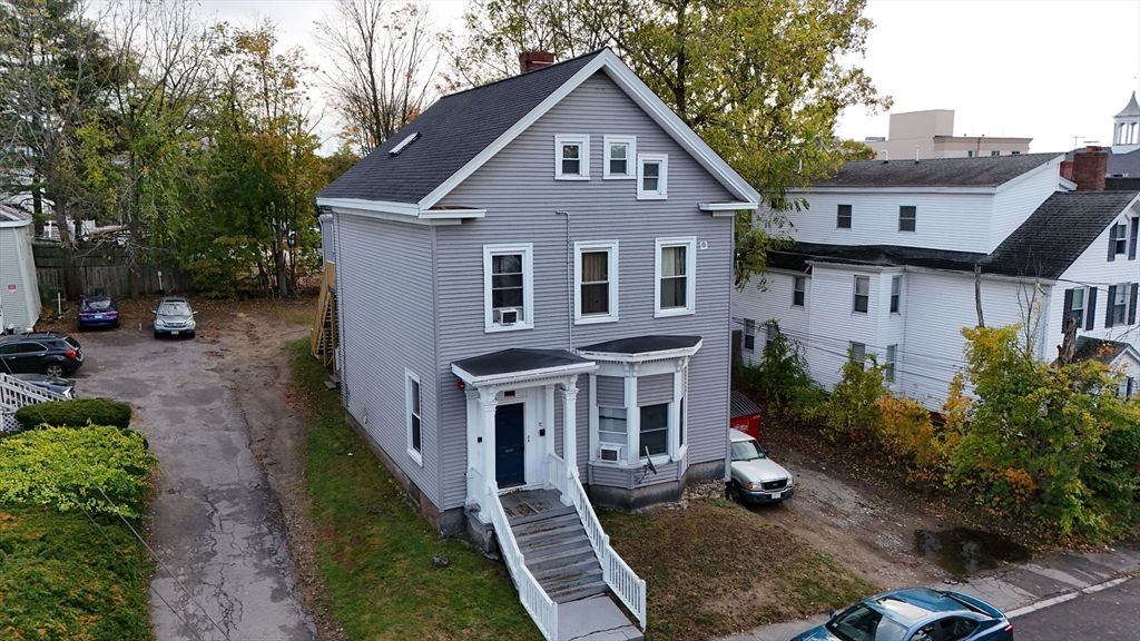 Backyard, Exterior, Facade, Queen Anne Victorian