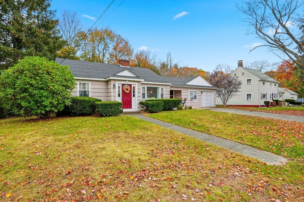 Attached, Backyard, Exterior, Facade, Cape Cod