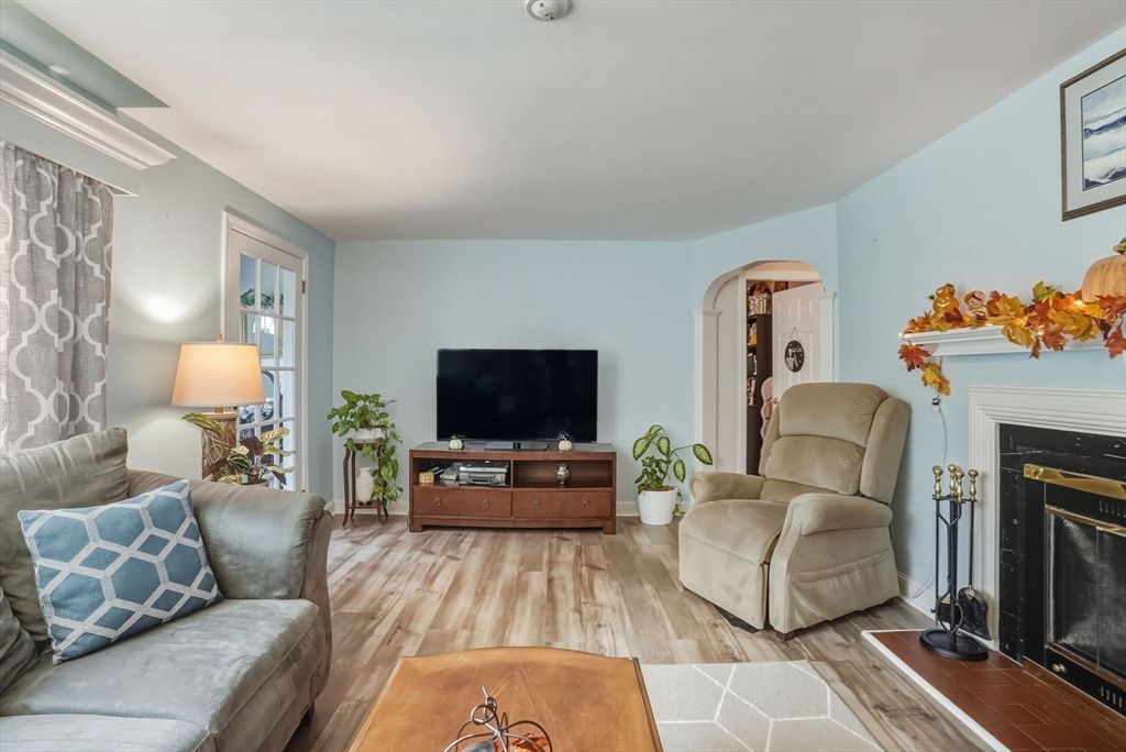 Fireplace, Interior, Living room, Wood Texture Flooring